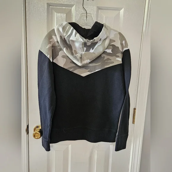 Hollister Hoodie Size Oversized XS Men's Black Gray Camo Sweatshirt - Picture 2 of 4